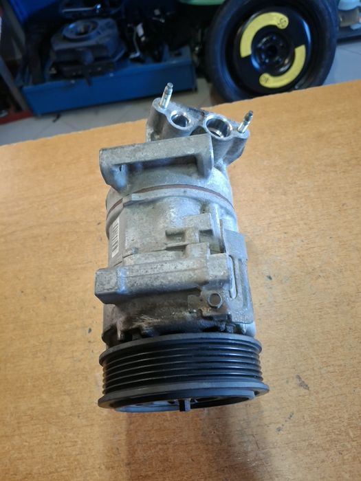 Compresor aer condiționat Peugeot 3008 5008 Partner  C4 Berling 1.6 D