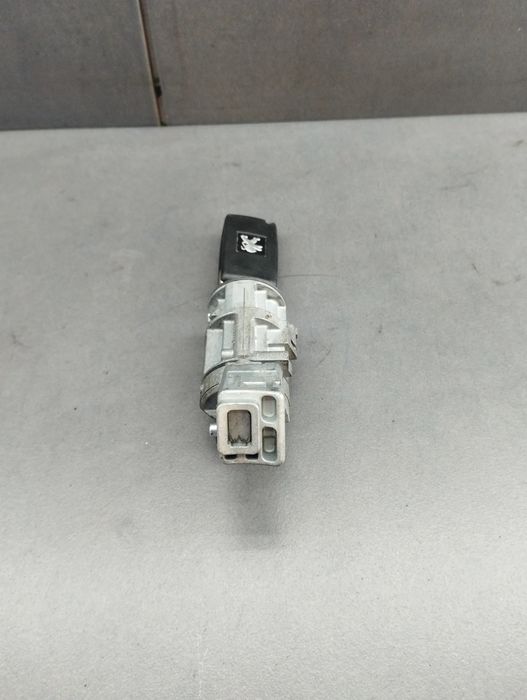 Contact cu cheie N0502073 Peugeot 407 2007
