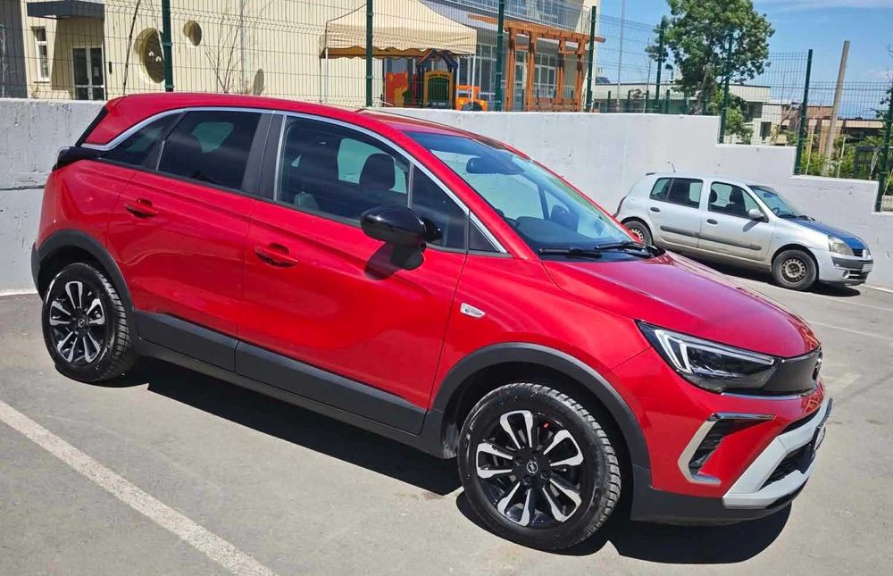 Opel Crossland X Elegance 1.2 Direct Injection Turbo 110 к.с. | 2023 г. | Първи собственик | 32 000 км | 13 900 €