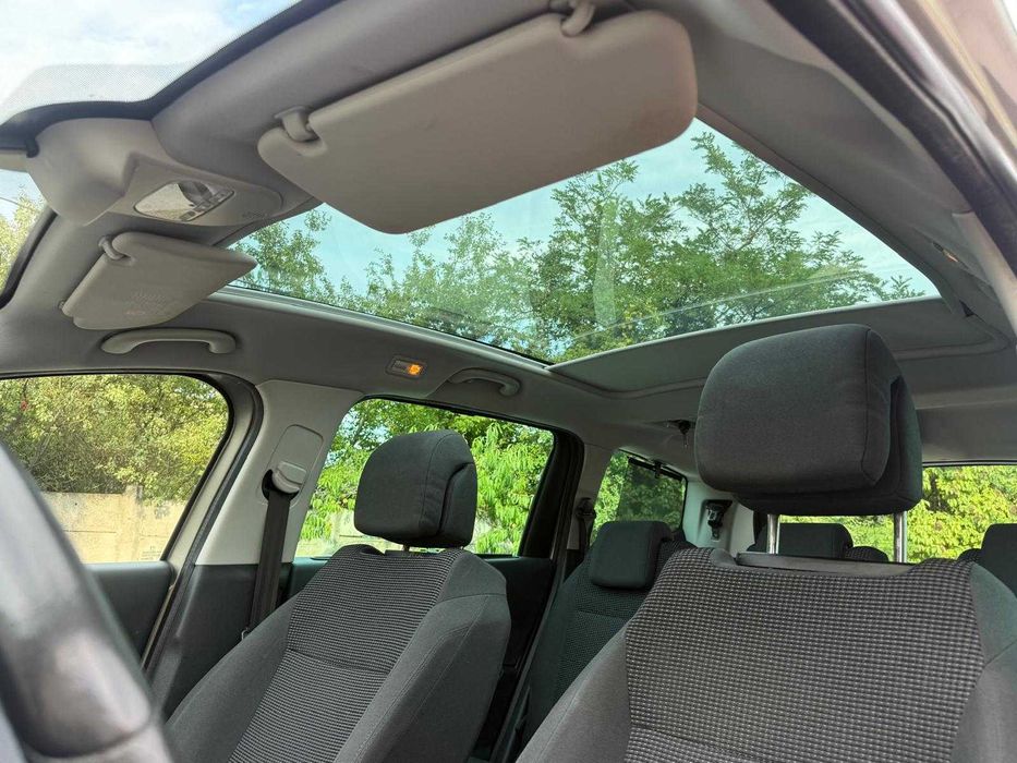peugeot 5008 7 locuri