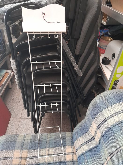 Метална рекламна етажерка Every Day шир. 36 вис 1.70м и 2 малки