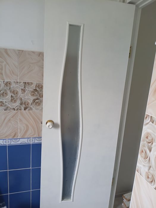 Продам двери межкомнатные