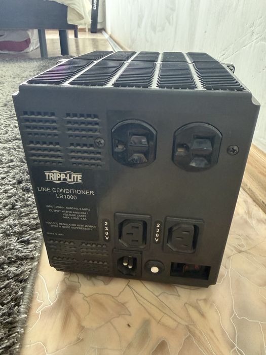 Стабилизатор напряжения