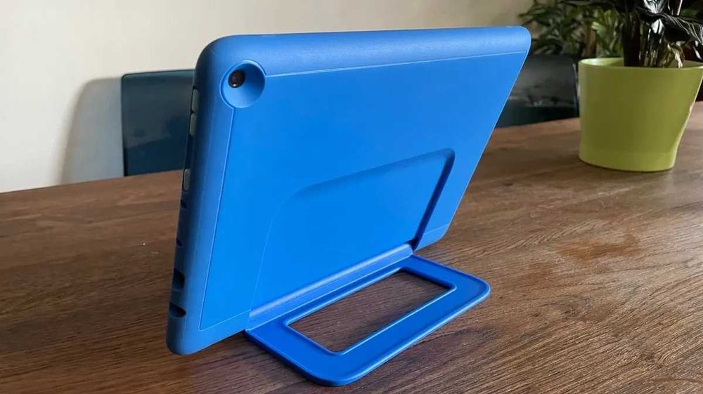 Kindle Fire HD 10 Kids Pro — быстрый и защищенный планшет для детей