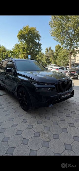 BMW X7 v otlicnom sostoyanie