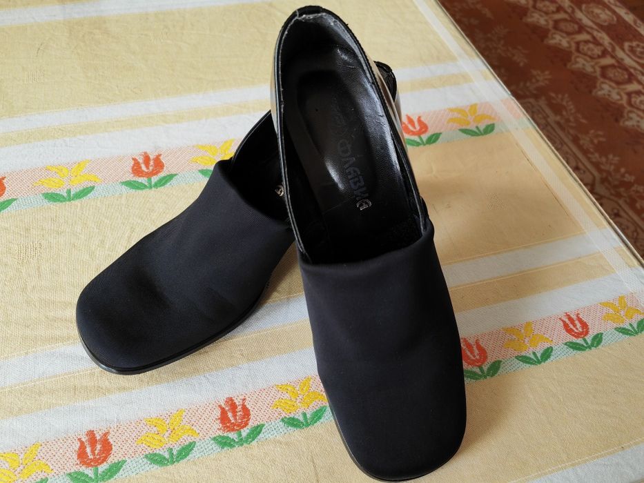 Продавам дамски обувки на ток, 40 номер