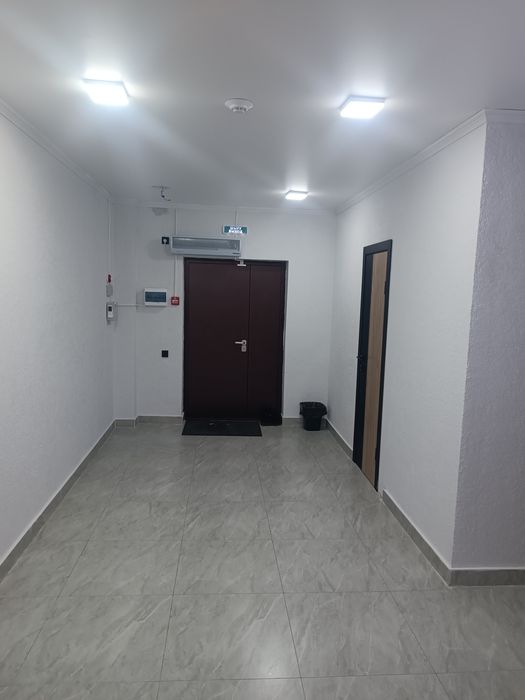 Продам встроенное коммерческое помещение