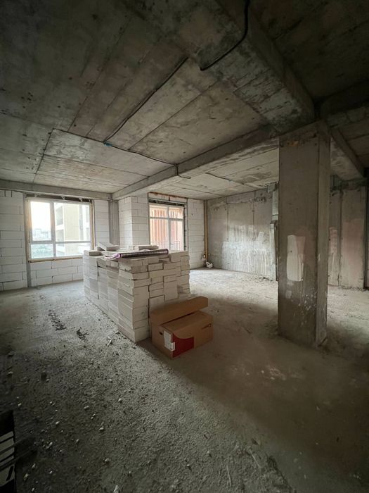 Продается 61м2 - коробка - ЖК Celebrity residence заводская