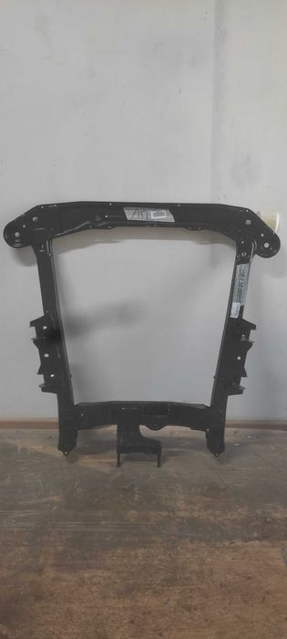 Подрамник, балка на ларгус