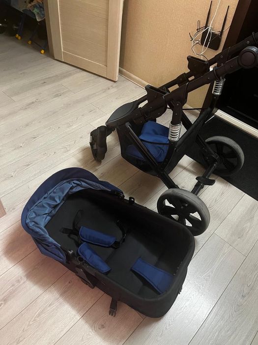 Продам детскую коляску