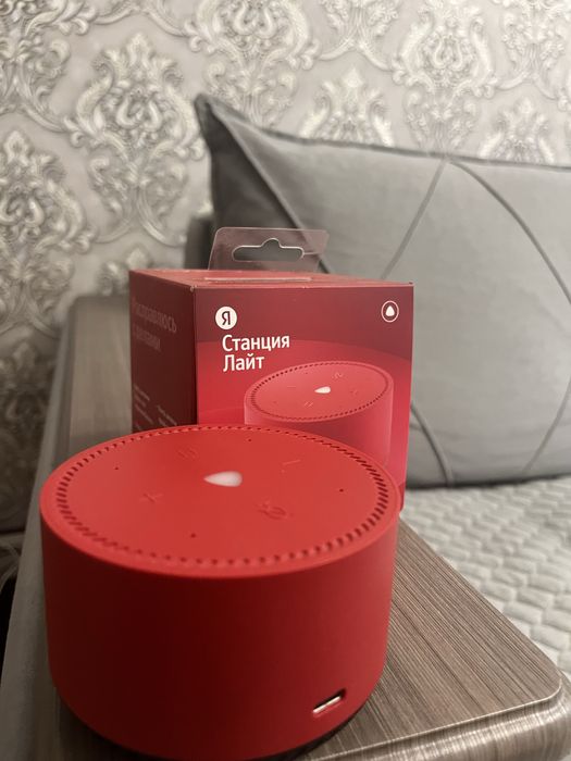 Продам, яндекс станцию Алиса. Лайт