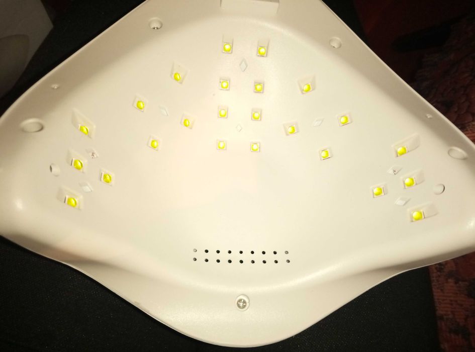 Лампа SUN 5. LED и UV ультрафиолетовая для гелиевого покрытия. НОВАЯ.