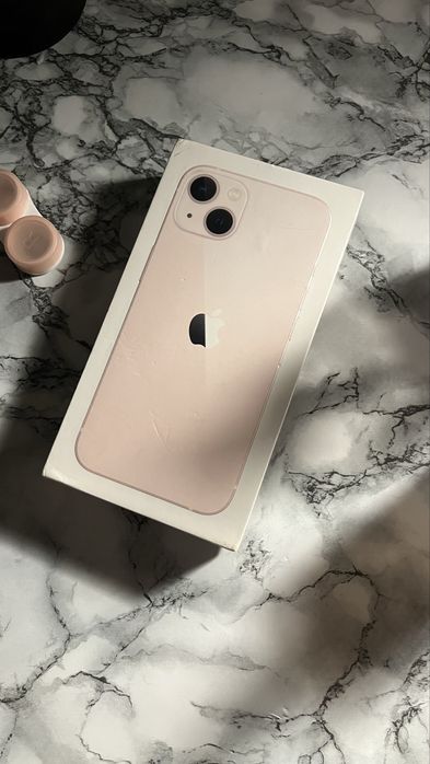 Iphone 13 розовый
