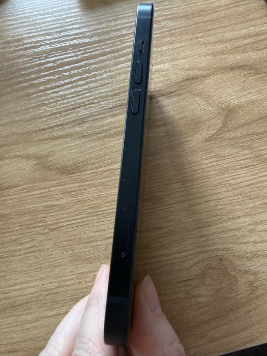 Iphone 12  White  64 GB и Iphone 13 Midnight 128 GB