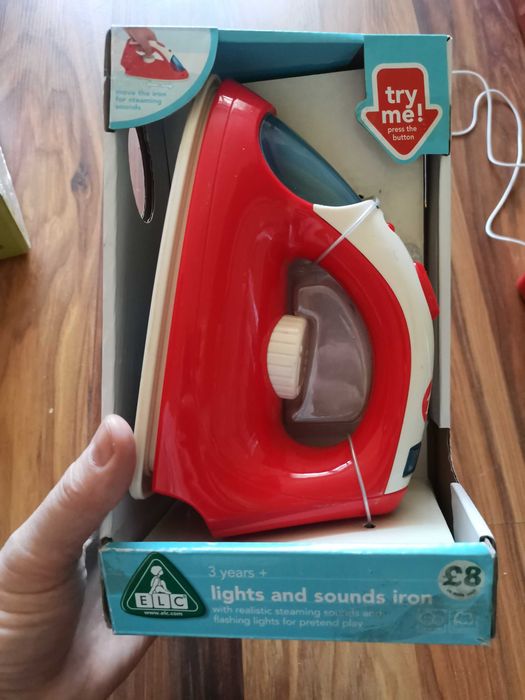 Утюг   игрушечный фирмы ELC