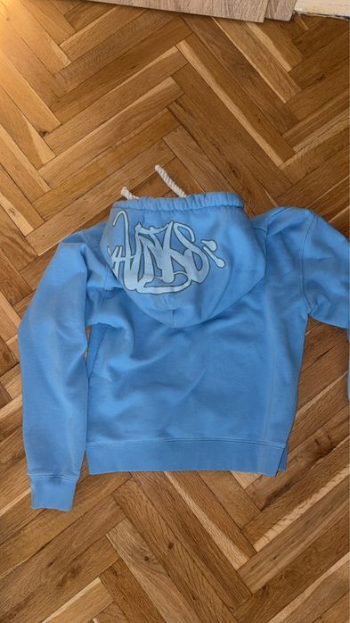 Syna world суичер
