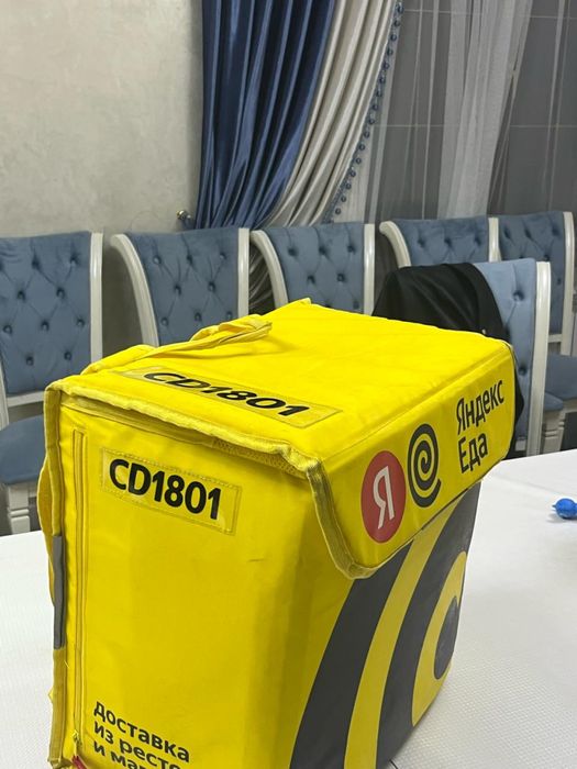 Термосумка,Яндекс почти новая