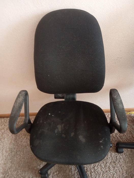 Продам. Стул офисный.