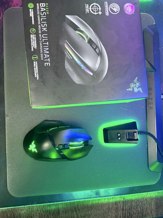 Vand Razer Basilisk Ultimate + dock + skate superglide