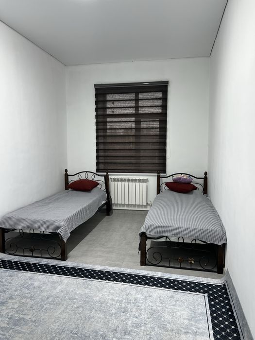 Продам кравати две в хорошем состояние