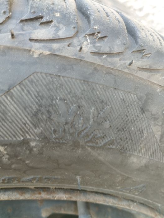 Желез ни джанти за автомобил