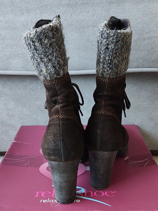 Ghete / botine dama, piele intoarsa, maro, cu toc