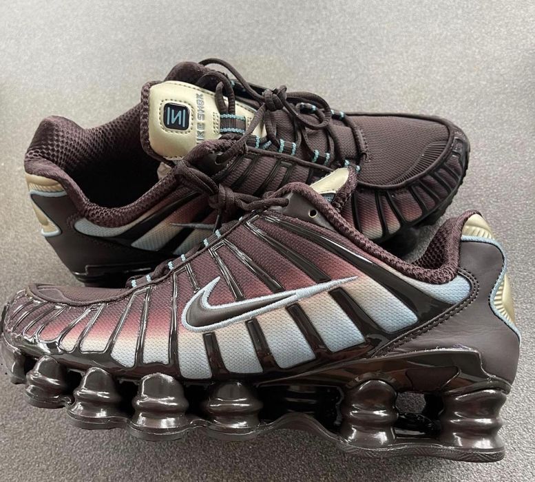 Adidasi Nike Shox produs Original la pret Redus