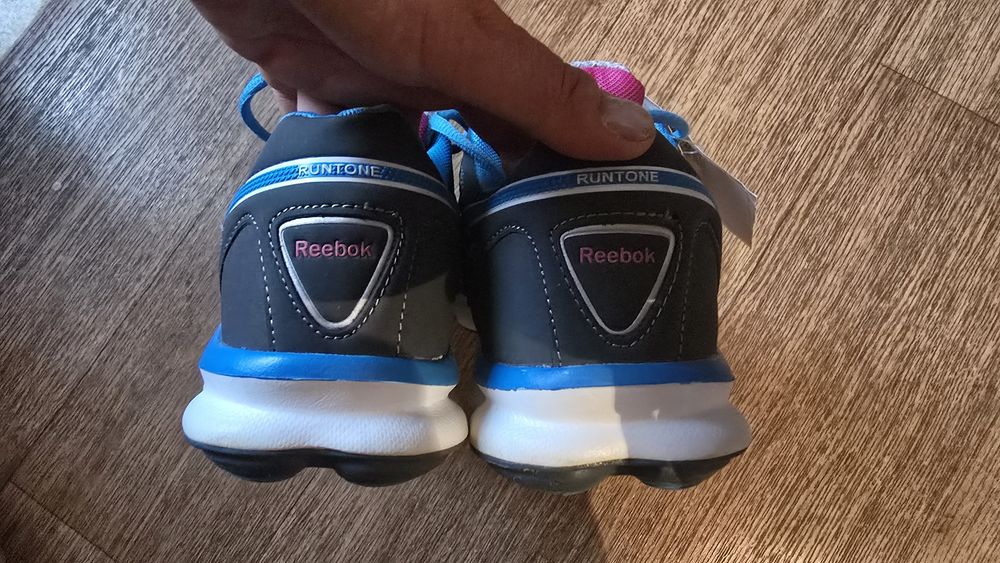 Кроссовки Reebok, рр 40,5,6000т