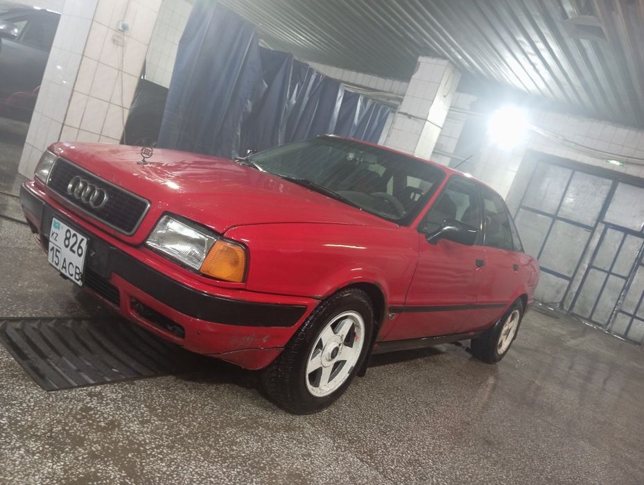 Продам машину Ауди Б4