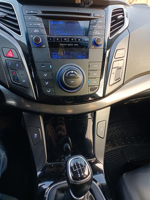 De vanzare Hiunday i40