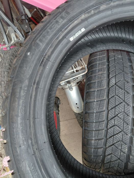Vand 2 pirelli folosite 50 km
