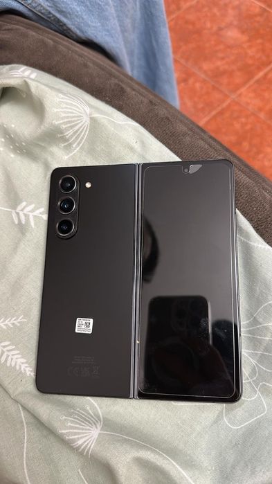 Telefon z fold 5 schimb