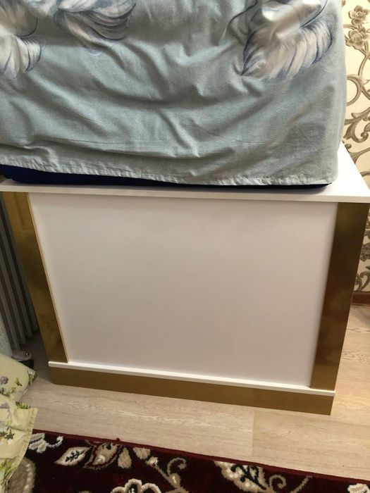 Spalniga komplekt mebellar sotiladi