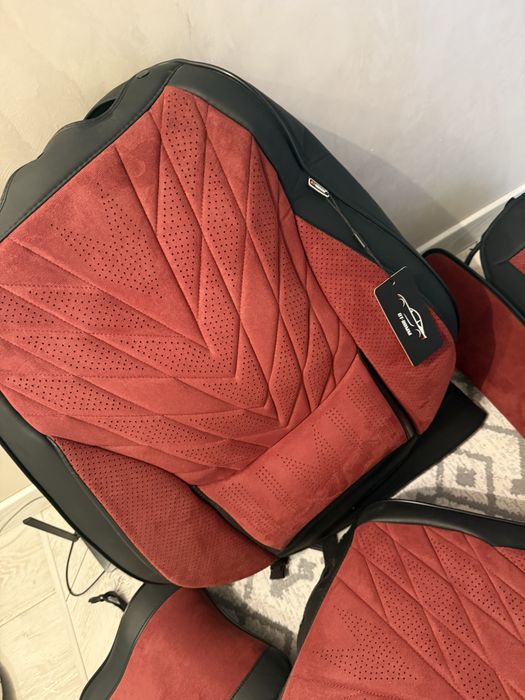 Продам Чехлы новые уневерсальные!