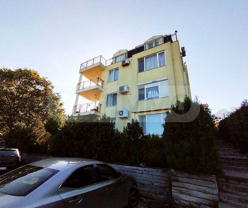 Дава се под наем Четиристаен апартамент в к.к. Св.Св. Константин и Елена - 125 кв.м за 1200 € - Снимка #10