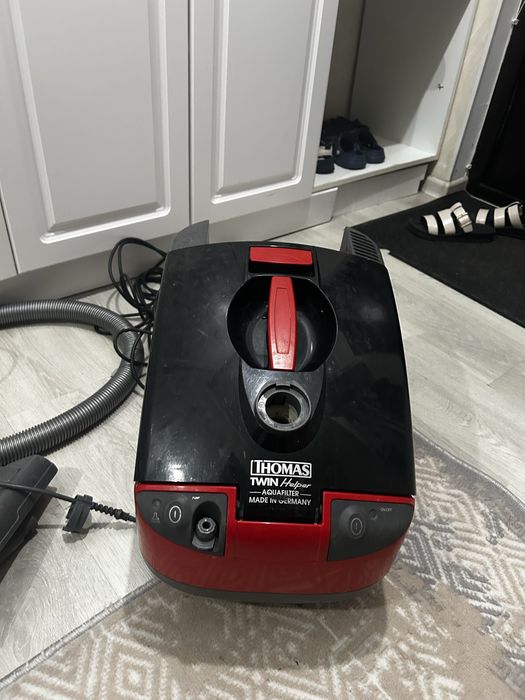 Продаю моющий пылесос Thomas twin helper Томас