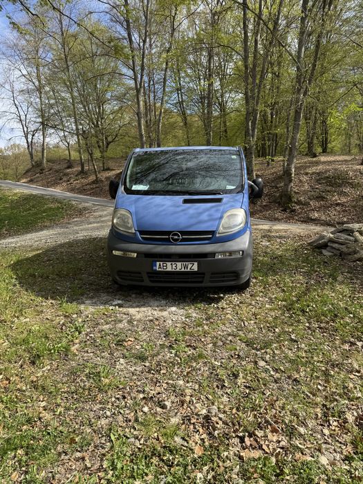 Opel Vivaro 1.9 CDTI 8+1