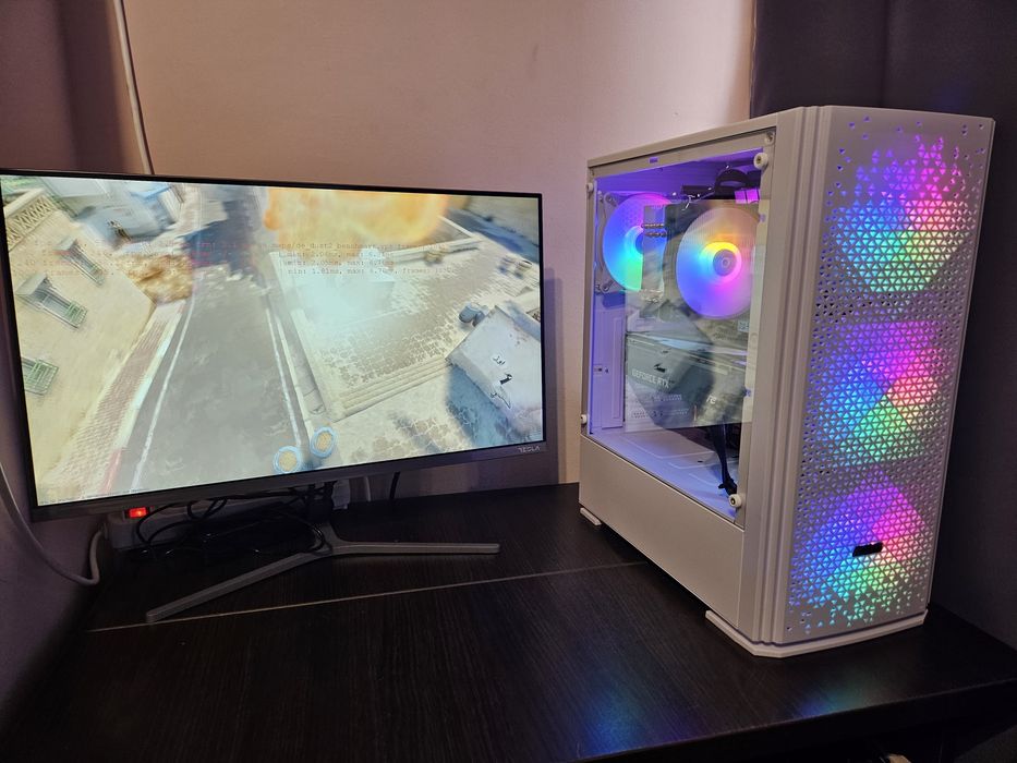 Unitate PC sk 1151 Intel I7 9700k 32GB DDR4 RTX 2080 8GB DDR6