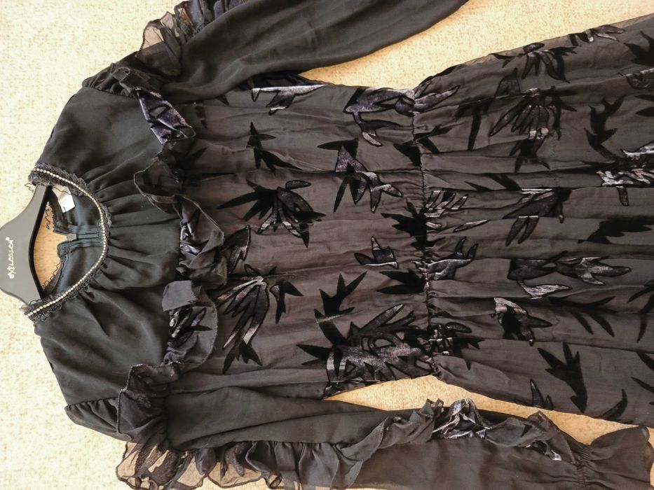 Продается Платье