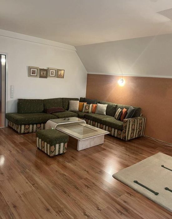 Дава се под наем Тристаен апартамент в София, Борово - 130 кв.м за 849 € - Снимка #1