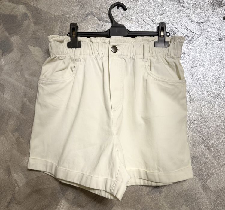 Pantaloni scurți H&M albi S | 100% bumbac | talie elastică