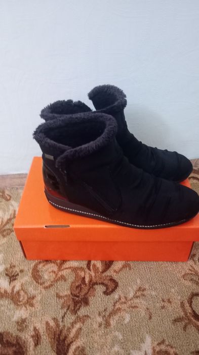 Зимни боти за момиче