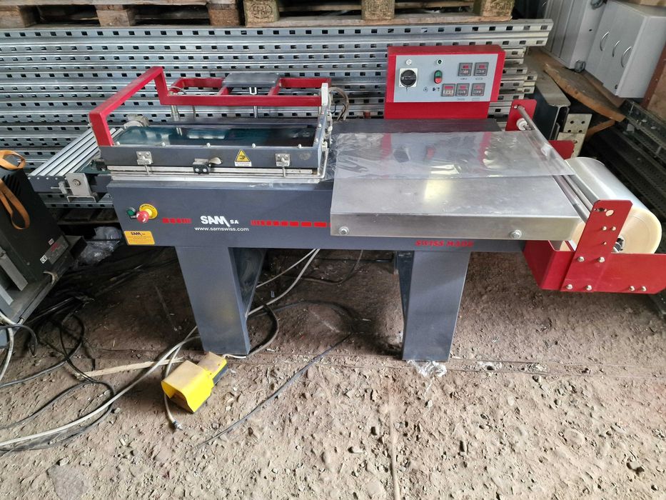 Mașină  de ambalat in folie termocontractibila