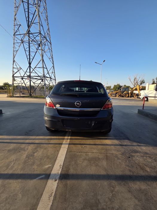 Opel Astra H - 2011