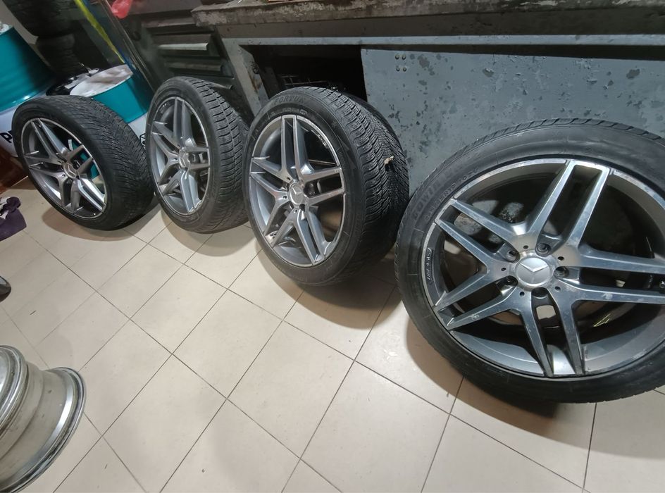 Продавам джанти + гуми  19 AMG W222 Mercedes Benz S class