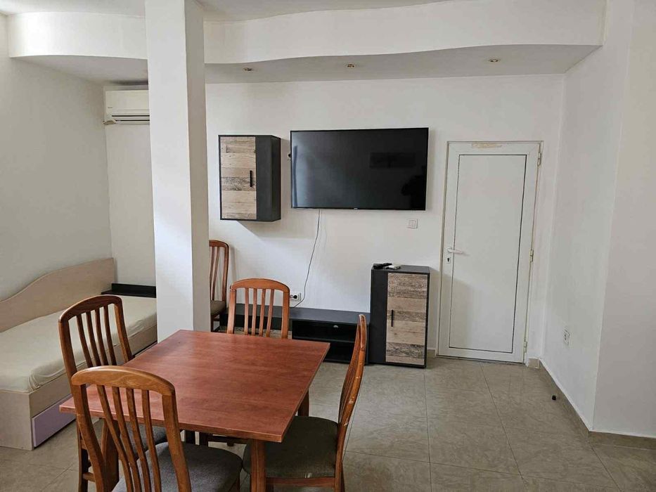 Дава се под наем Тристаен апартамент в Пловдив, Прослав - 60 кв.м за 357 € - Снимка #2