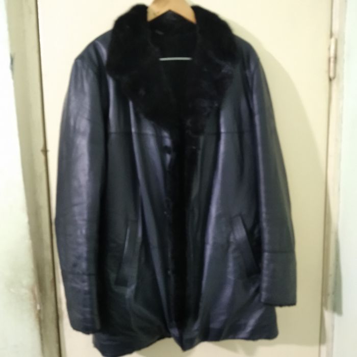 Продам натуральную дублёнку.