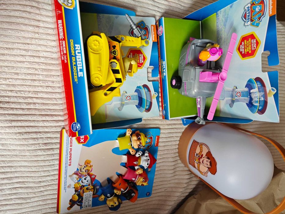 Играчки, занимателни игри