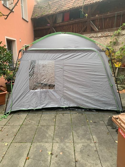 Pavilion camping mare