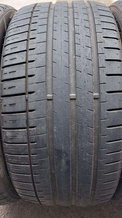 Летни гуми 285 35 22 Falken Azenis 4 броя